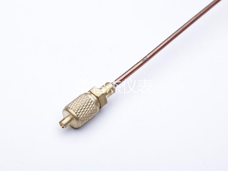 Y40 Radial Red Pointer with Check Valve Gauge - Image 2